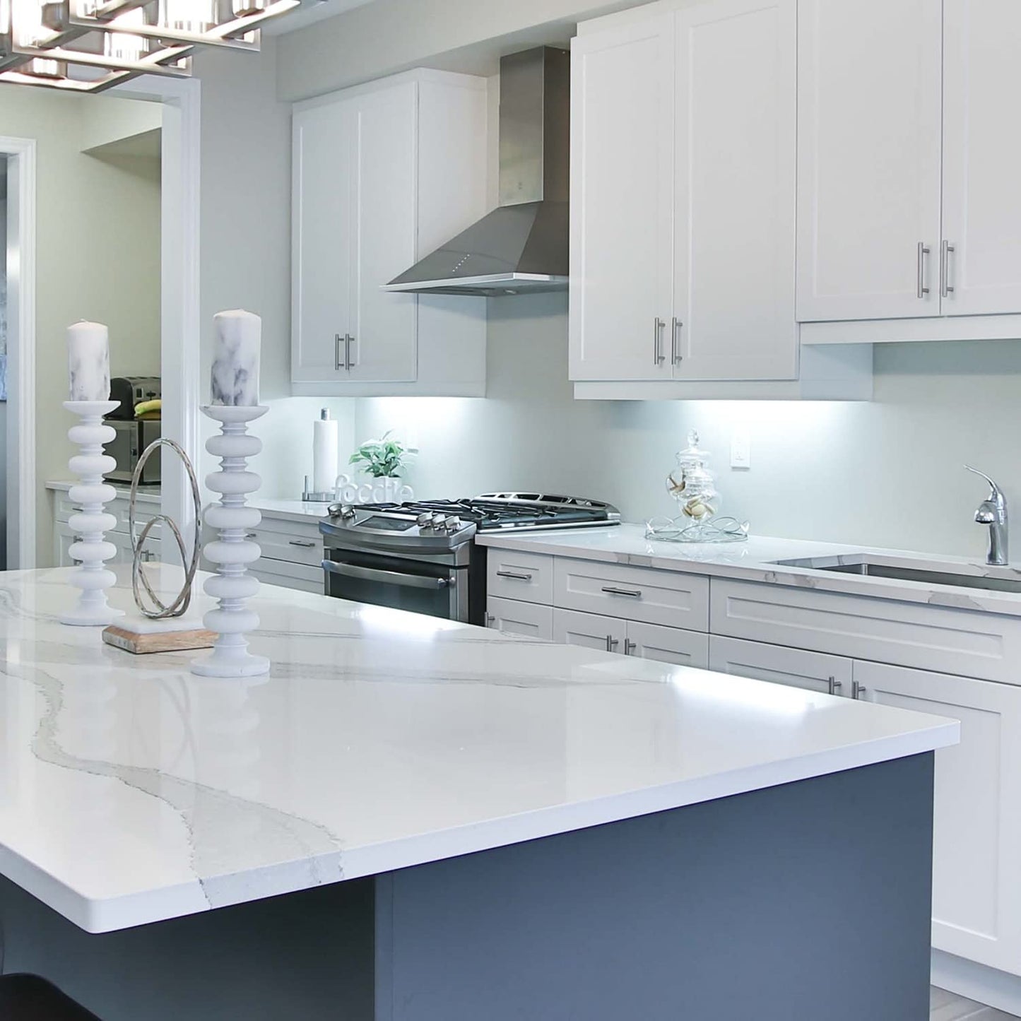 phopollo White LED Strip Lights, 100ft (2 Rolls of 50ft) Dimmable 6500k Daylight White Led Light Strip, 1800 LEDs Flexible Led Lights for Bedroom, Mirror, Kitchen Decoration