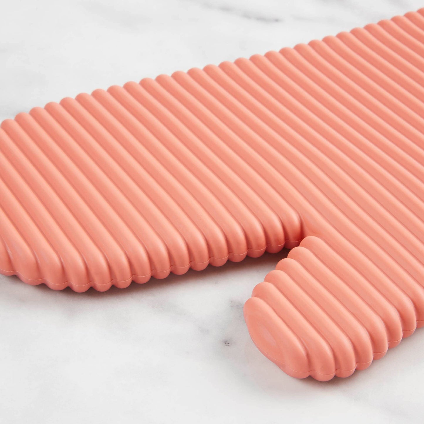 KitchenAid Ribbed Soft Silicone Oven Mitt 2-Pack Set, Bird of Paradise, 7.5"x13"