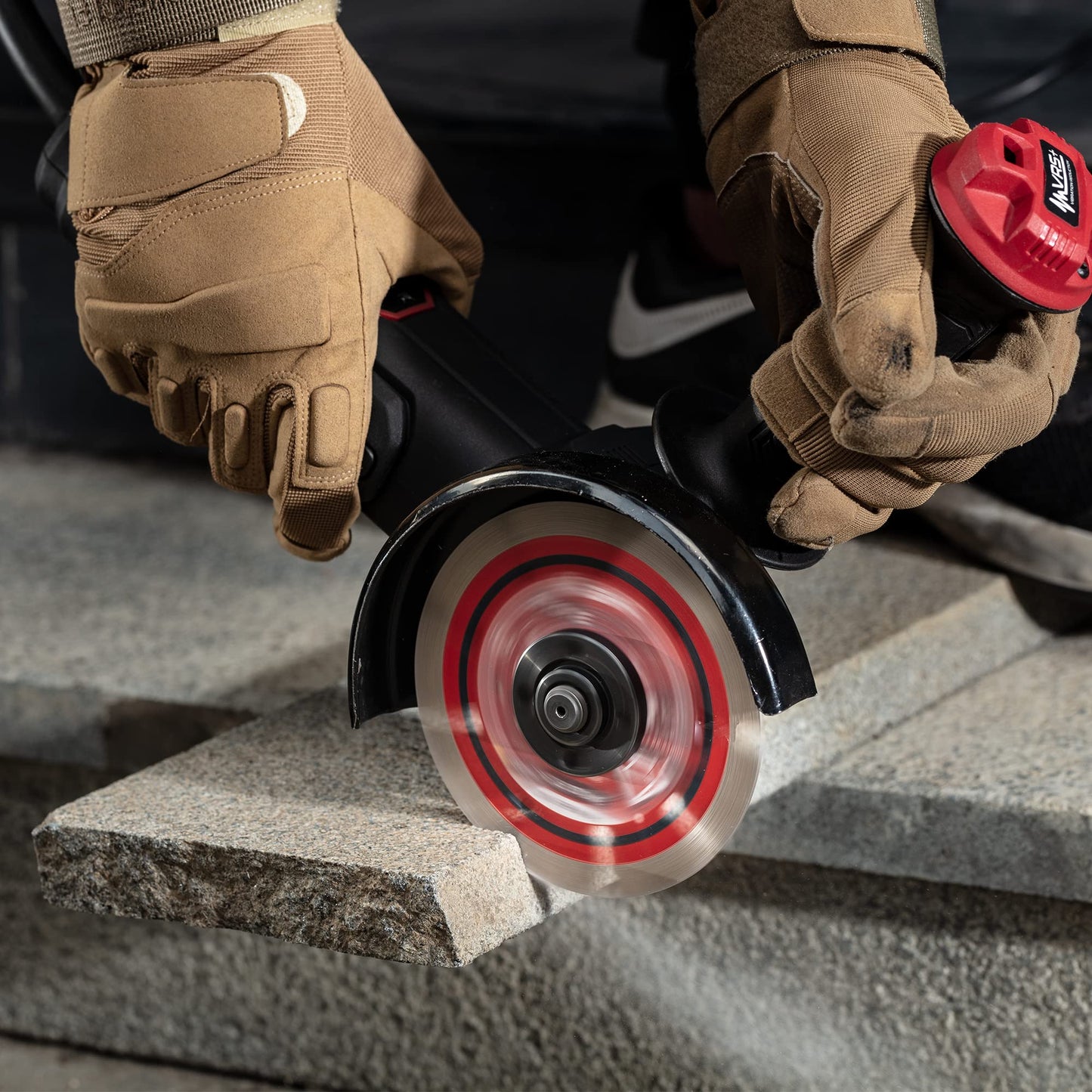 EZARC 4-1/2 inch Segmented Diamond Blade, Diamond Cutting Wheel for Angle Grinder Stone Master, 4.5" Stone Blade for Cutting Concrete Granite Masonry Brick, 7/8"-20mm-5/8 Arbor (2-Pack)