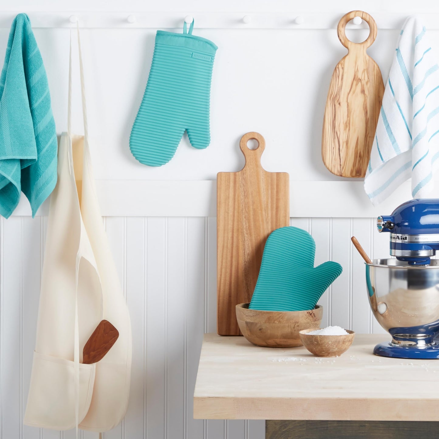 KitchenAid Ribbed Soft Silicone Oven Mitt Set, 7"x13", Aqua Sky 2 Count