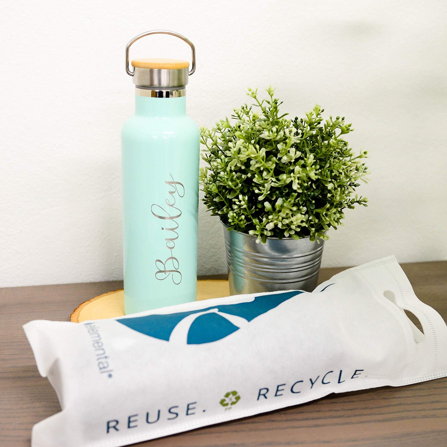 Personalized Insulated Water Bottle 25oz (750ml) Premium Quality Stainless Steel Double Wall Vacuum Elemental Bottle BEST for Birthday Gift, Holiday Gift, Valentine Gift - 20 designs to choose from