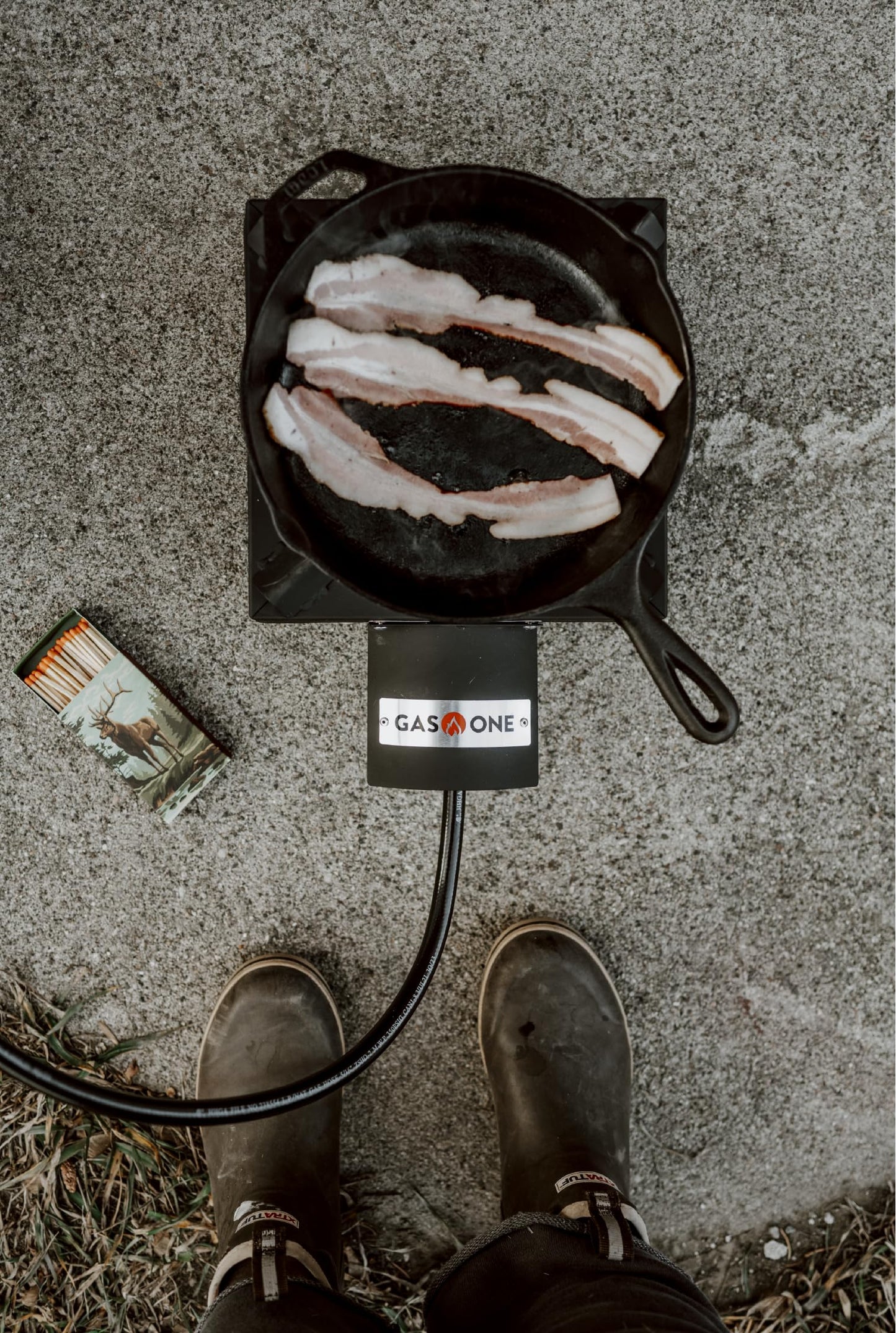 GasOne High Pressure Single Propane Burner - Outdoor Cooking with Heat Shield and Guard – Propane Burner Head for Camping, Tailgating, Seafood Boil, Home Brewing - Patent Pending